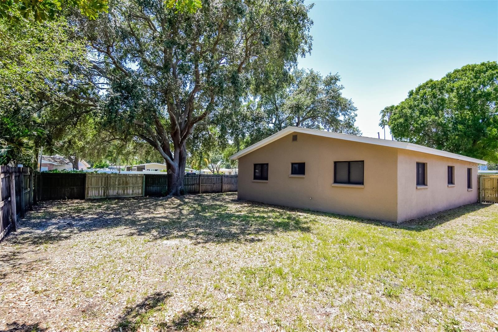 3901 HELENA ST NE, ST PETERSBURG, FL, 33703