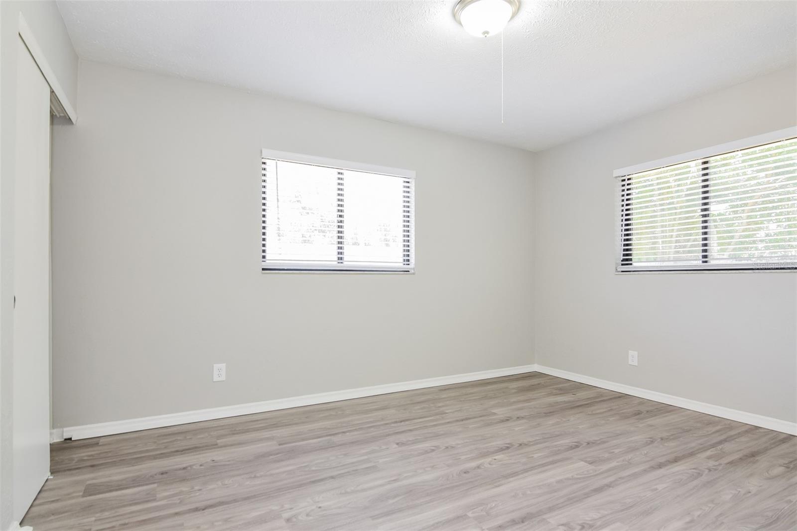 3901 HELENA ST NE, ST PETERSBURG, FL, 33703