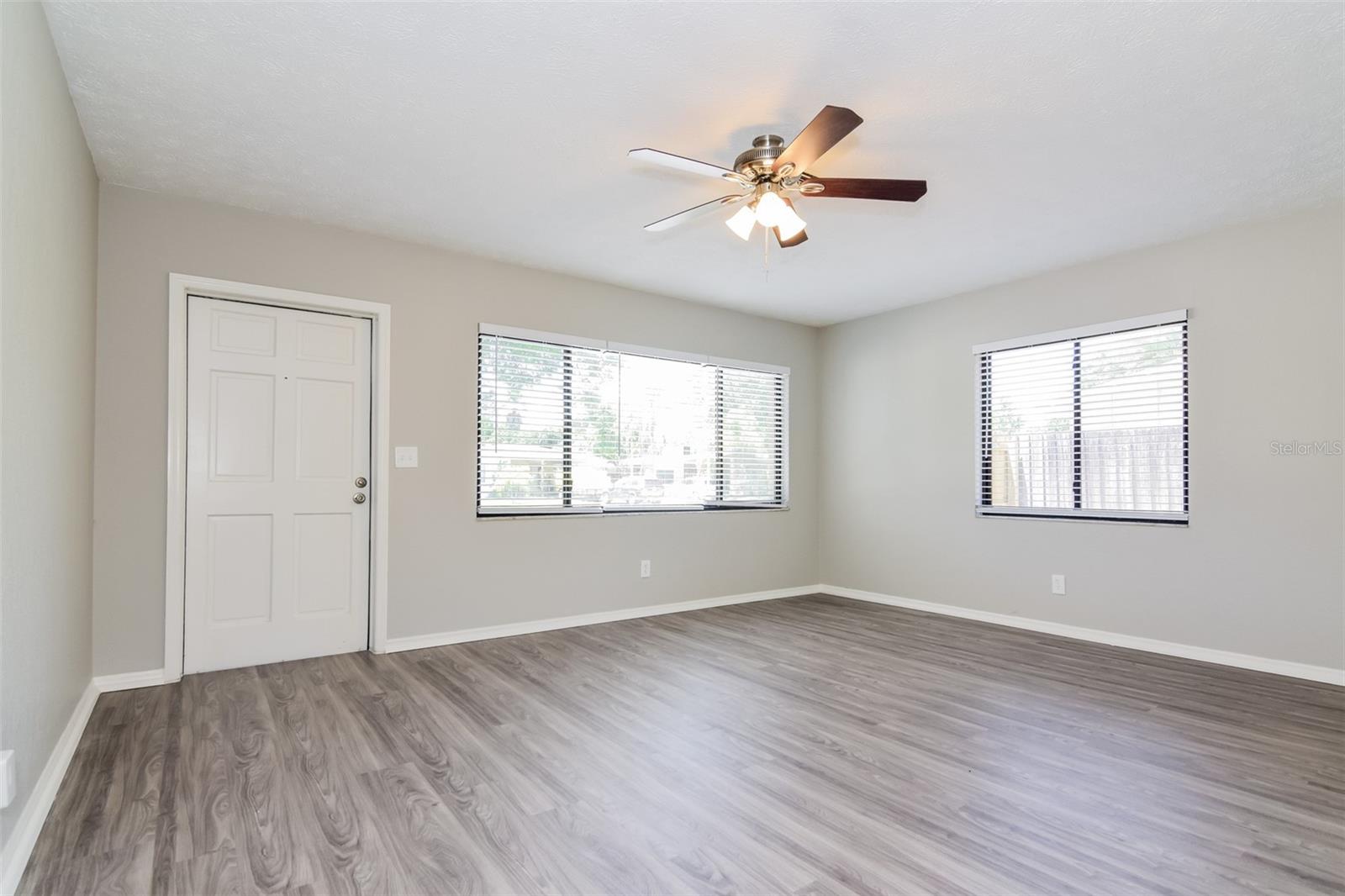 3901 HELENA ST NE, ST PETERSBURG, FL, 33703
