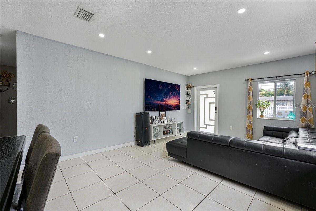 810 NW 112TH ST, MIAMI, FL, 33168