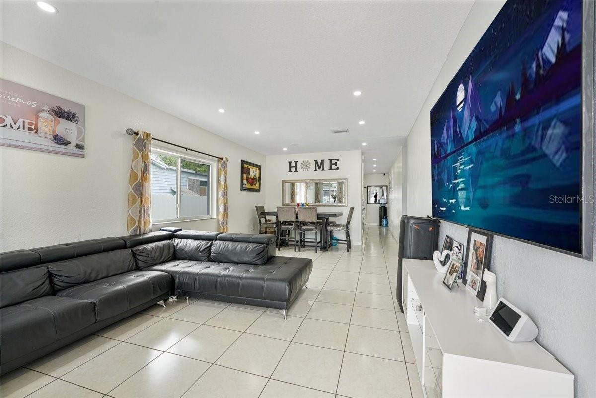 810 NW 112TH ST, MIAMI, FL, 33168