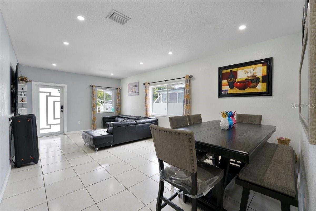 810 NW 112TH ST, MIAMI, FL, 33168