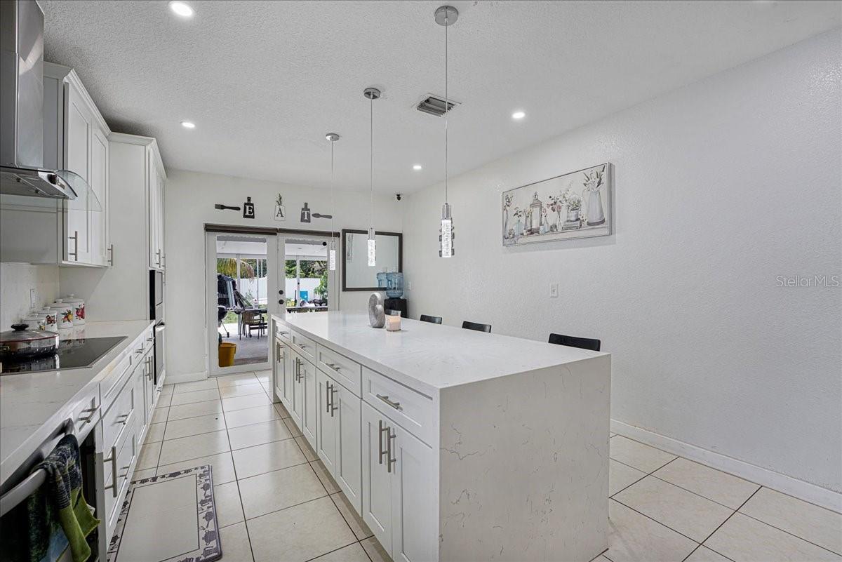 810 NW 112TH ST, MIAMI, FL, 33168