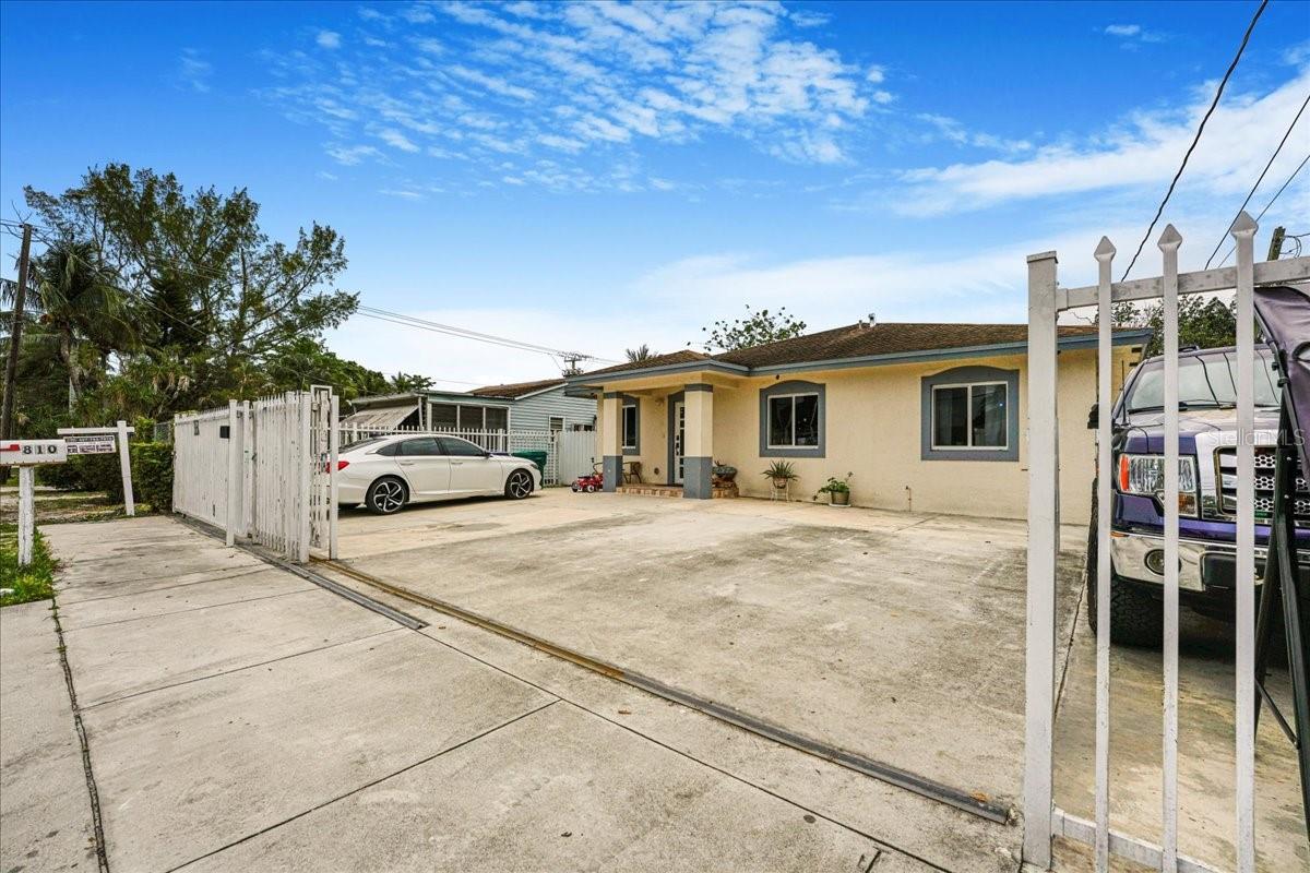810 NW 112TH ST, MIAMI, FL, 33168