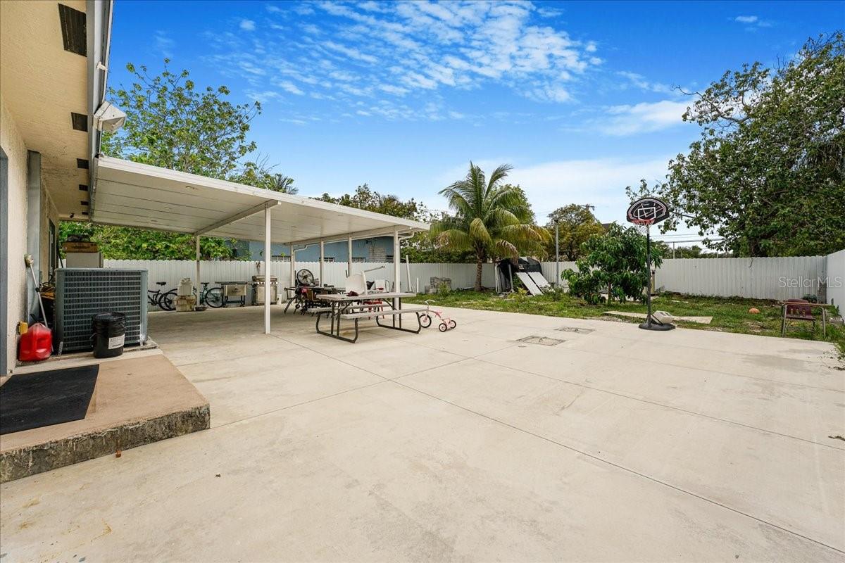 810 NW 112TH ST, MIAMI, FL, 33168