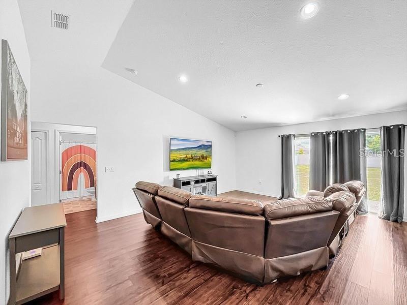 140 SOLIS DR, WINTER HAVEN, FL, 33880