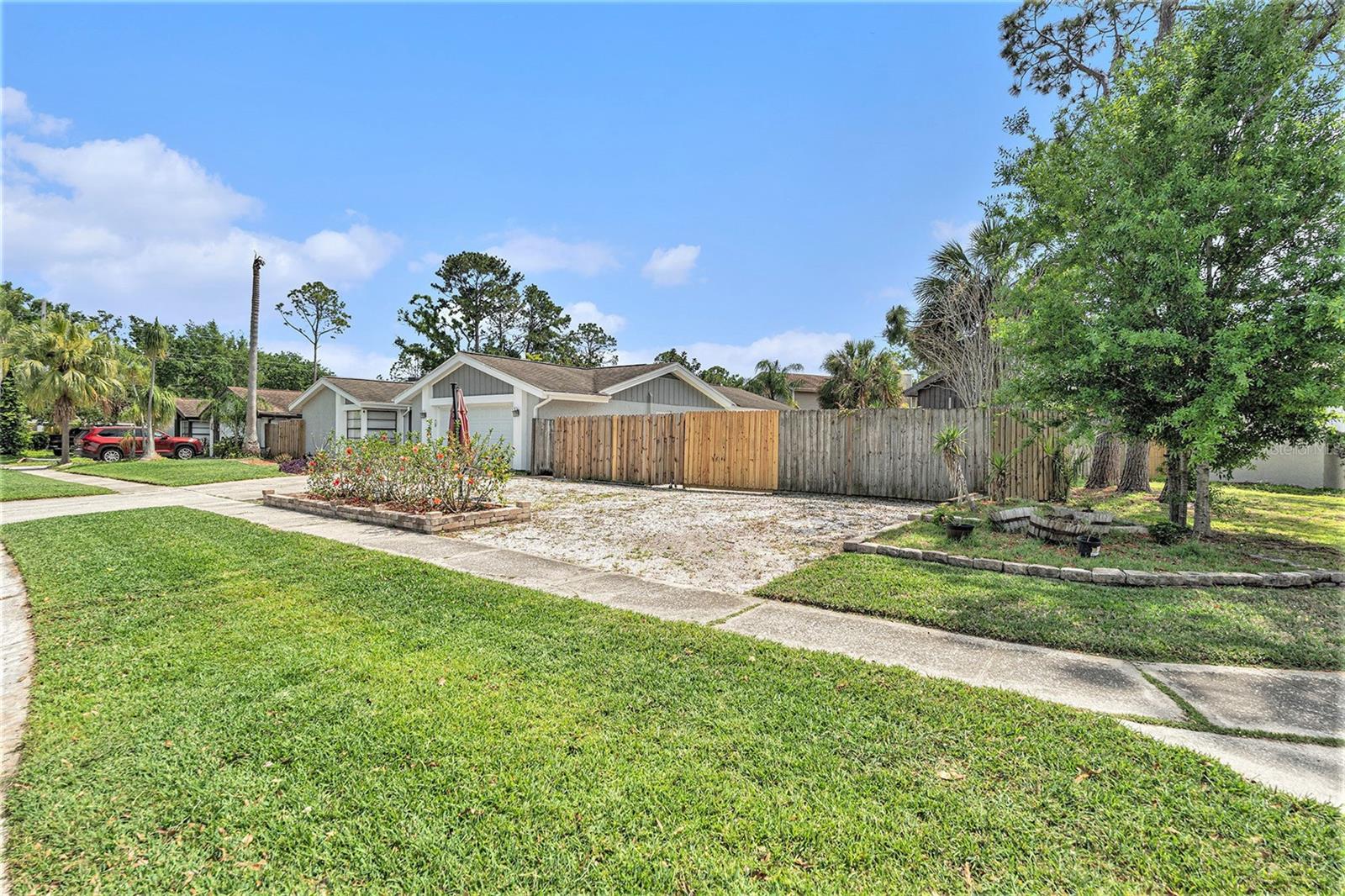 15404 DEERGLEN DR, TAMPA, FL, 33624