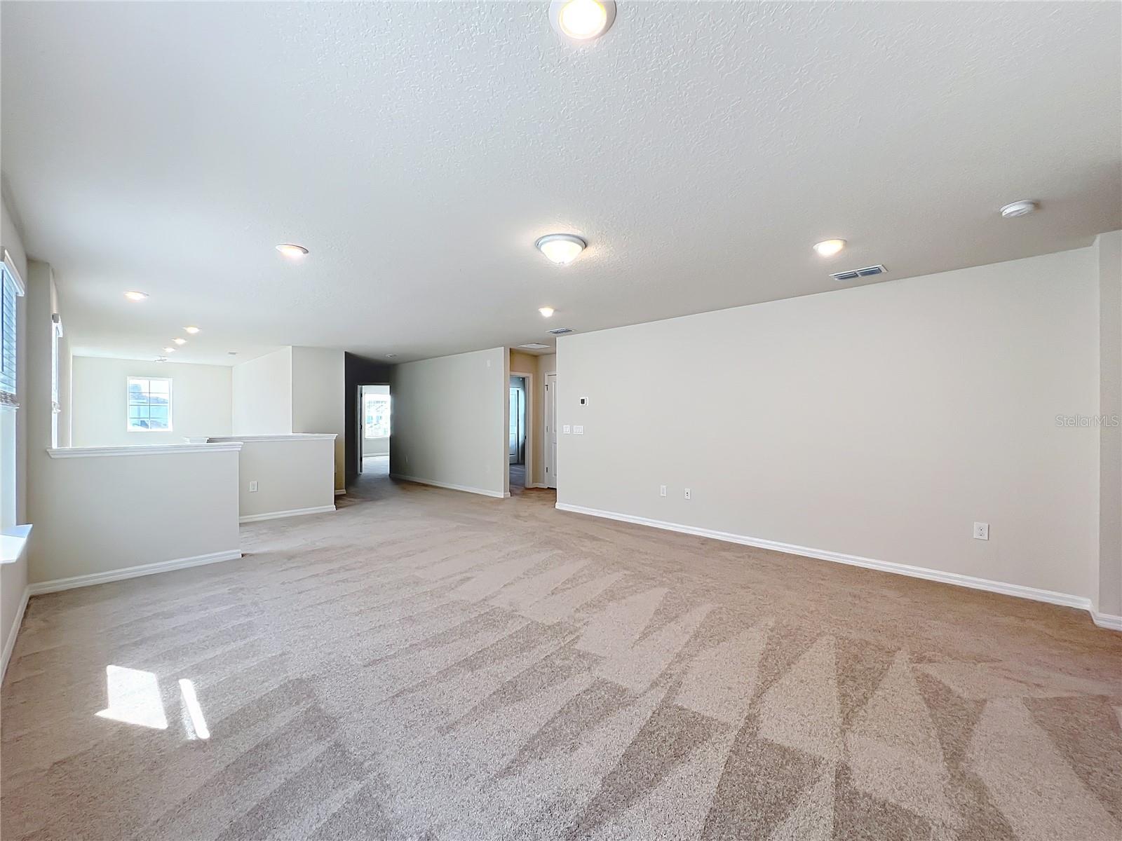 3273 LILAC WAY, DAVENPORT, FL, 33897