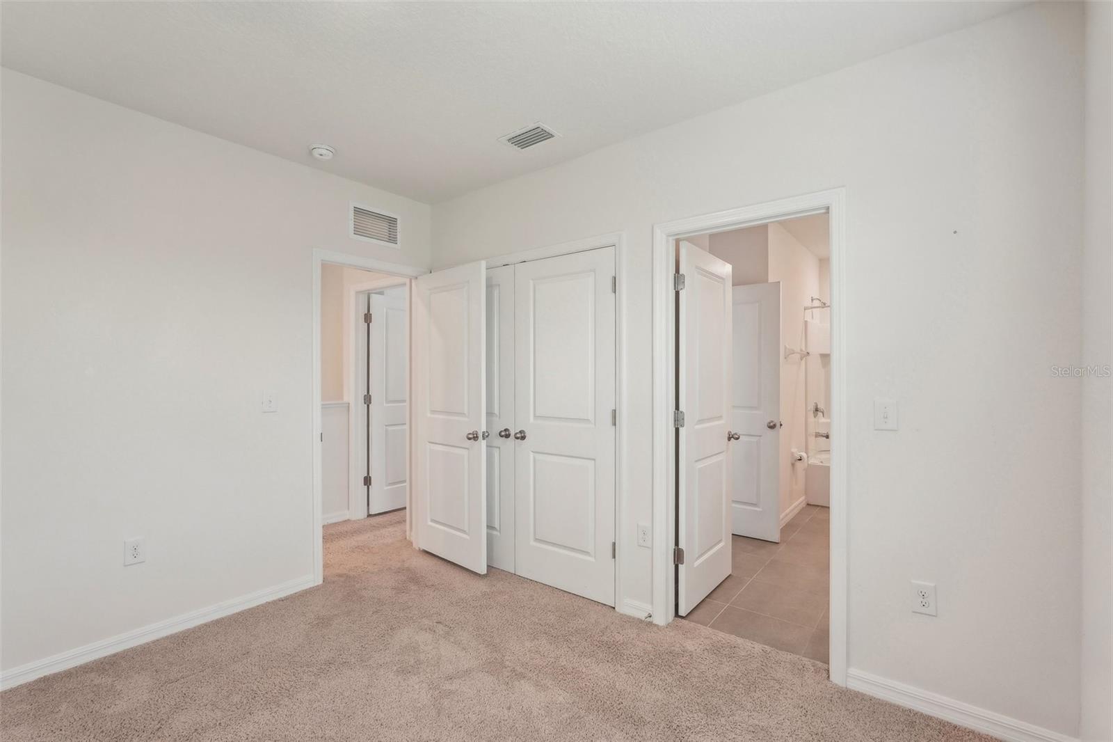 8600 MILESTONE DR, SARASOTA, FL, 34238