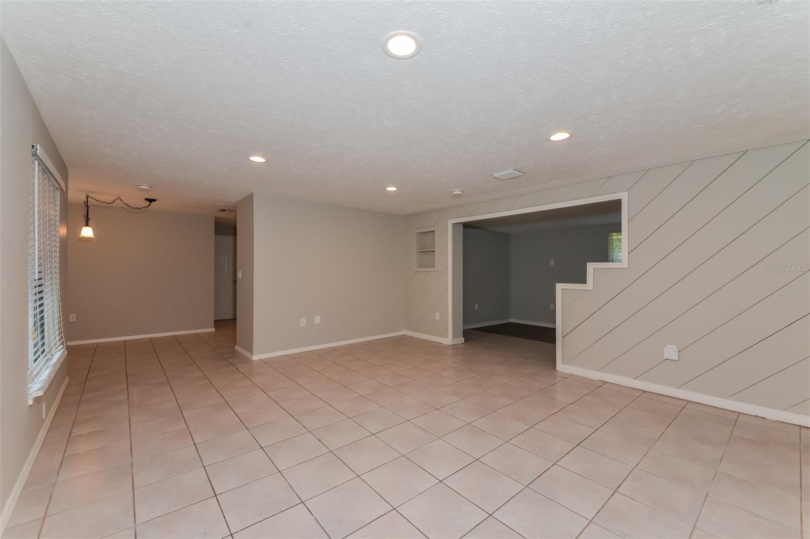 3025 WILKINSON RD, SARASOTA, FL, 34231