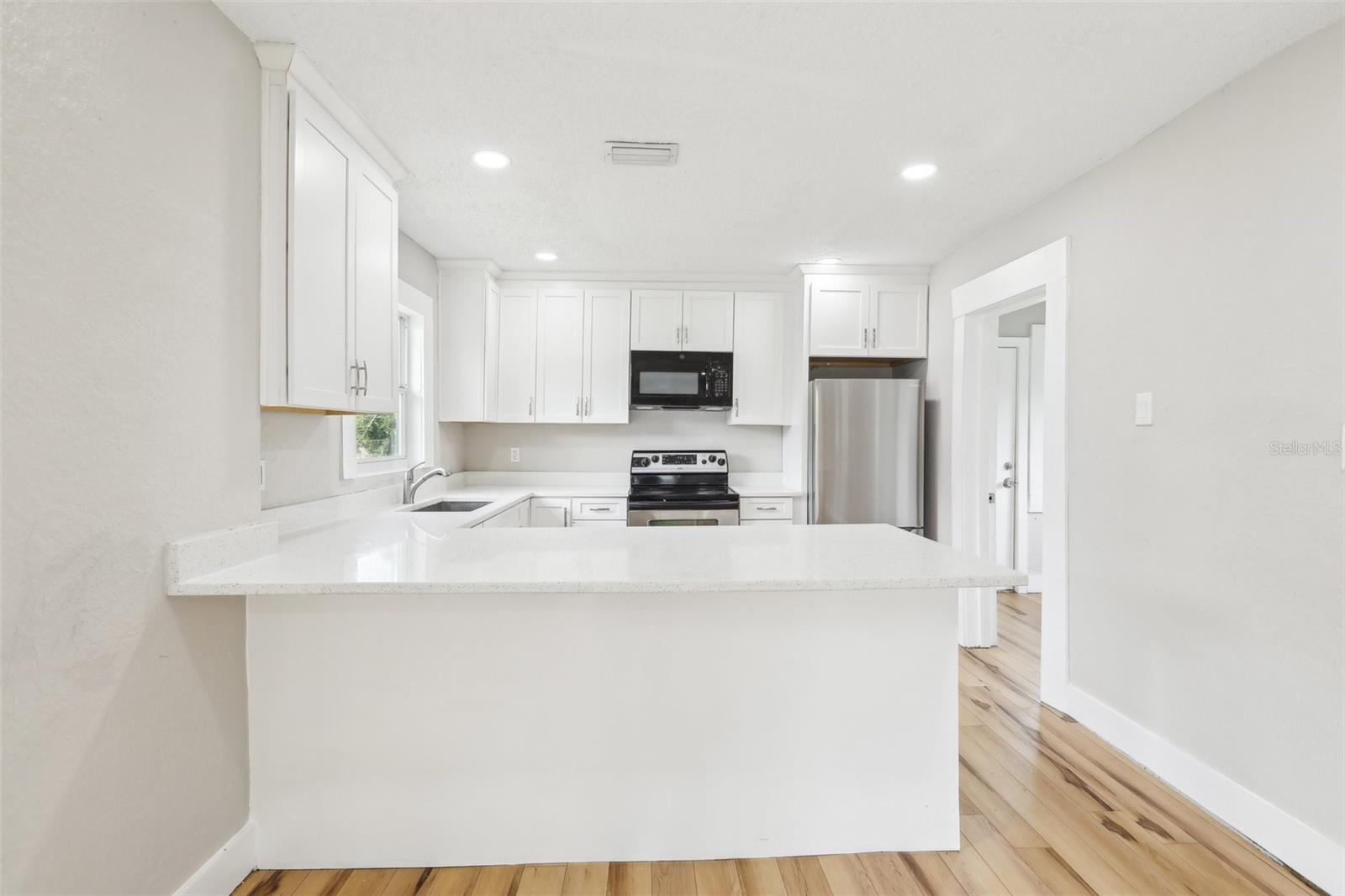 2920 E 20TH AVE, TAMPA, FL, 33605