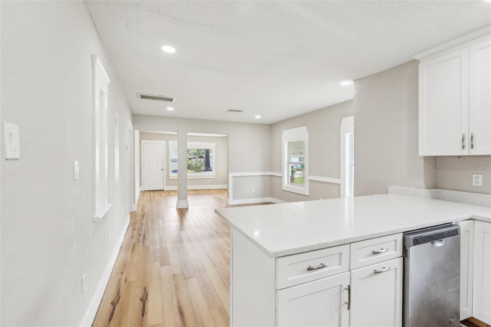 2920 E 20TH AVE, TAMPA, FL, 33605