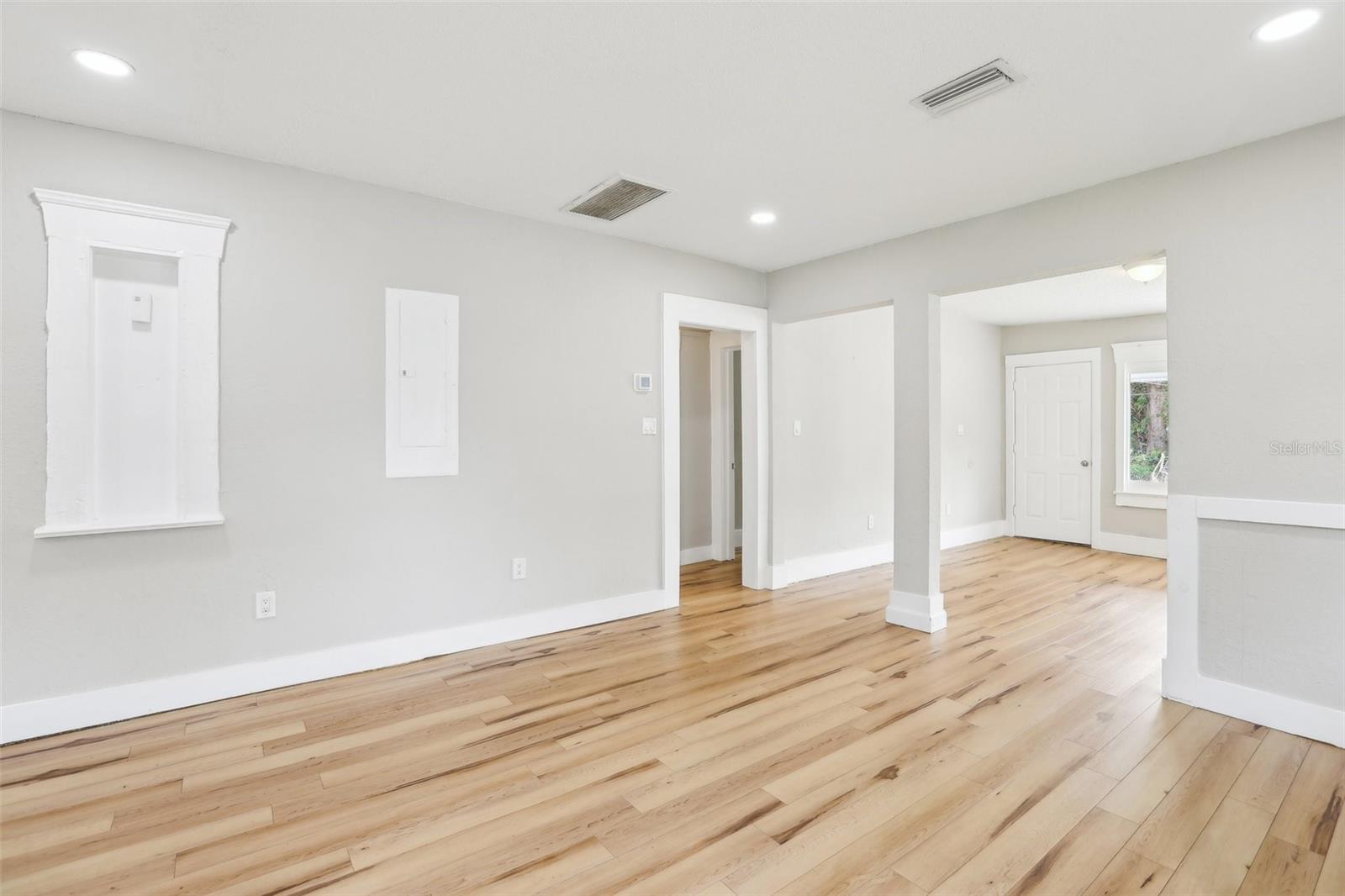 2920 E 20TH AVE, TAMPA, FL, 33605