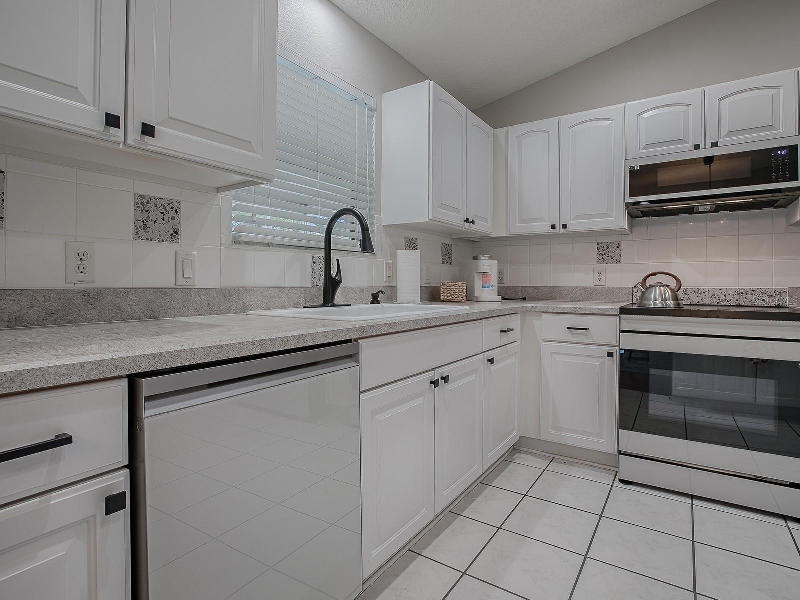 3360 RICHMOND DR, THE VILLAGES, FL, 32162