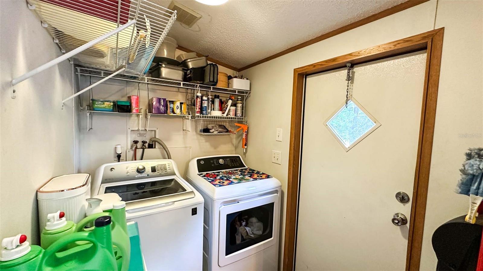 6051 106TH AVE N, PINELLAS PARK, FL, 33782