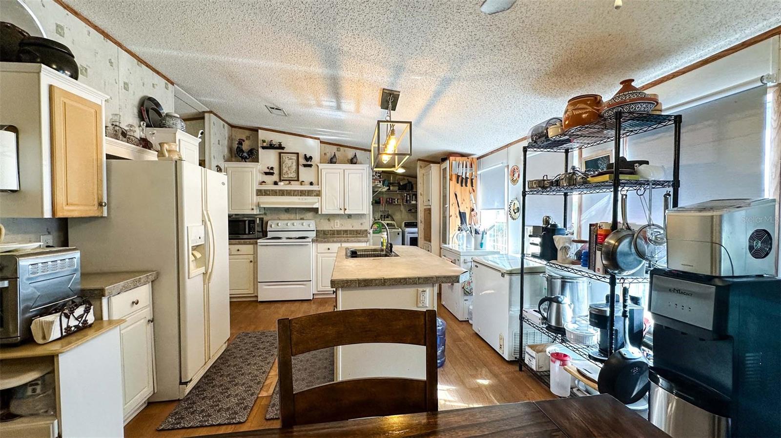 6051 106TH AVE N, PINELLAS PARK, FL, 33782