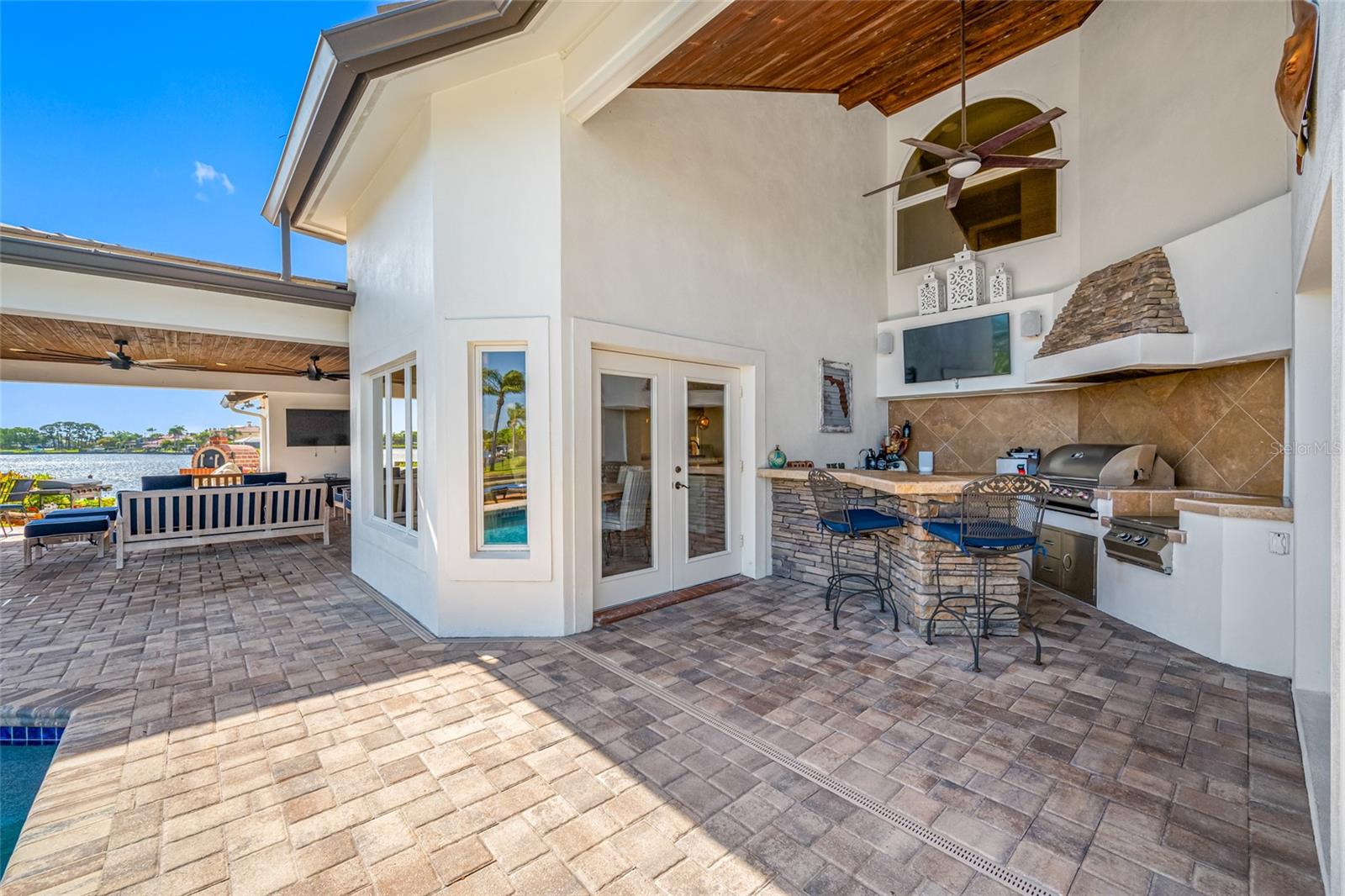 4803 LONGWATER WAY, TAMPA, FL, 33615