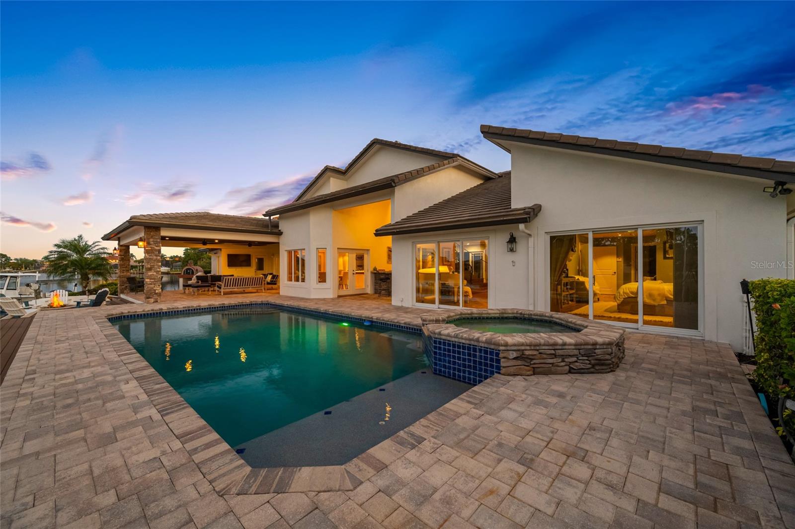 4803 LONGWATER WAY, TAMPA, FL, 33615