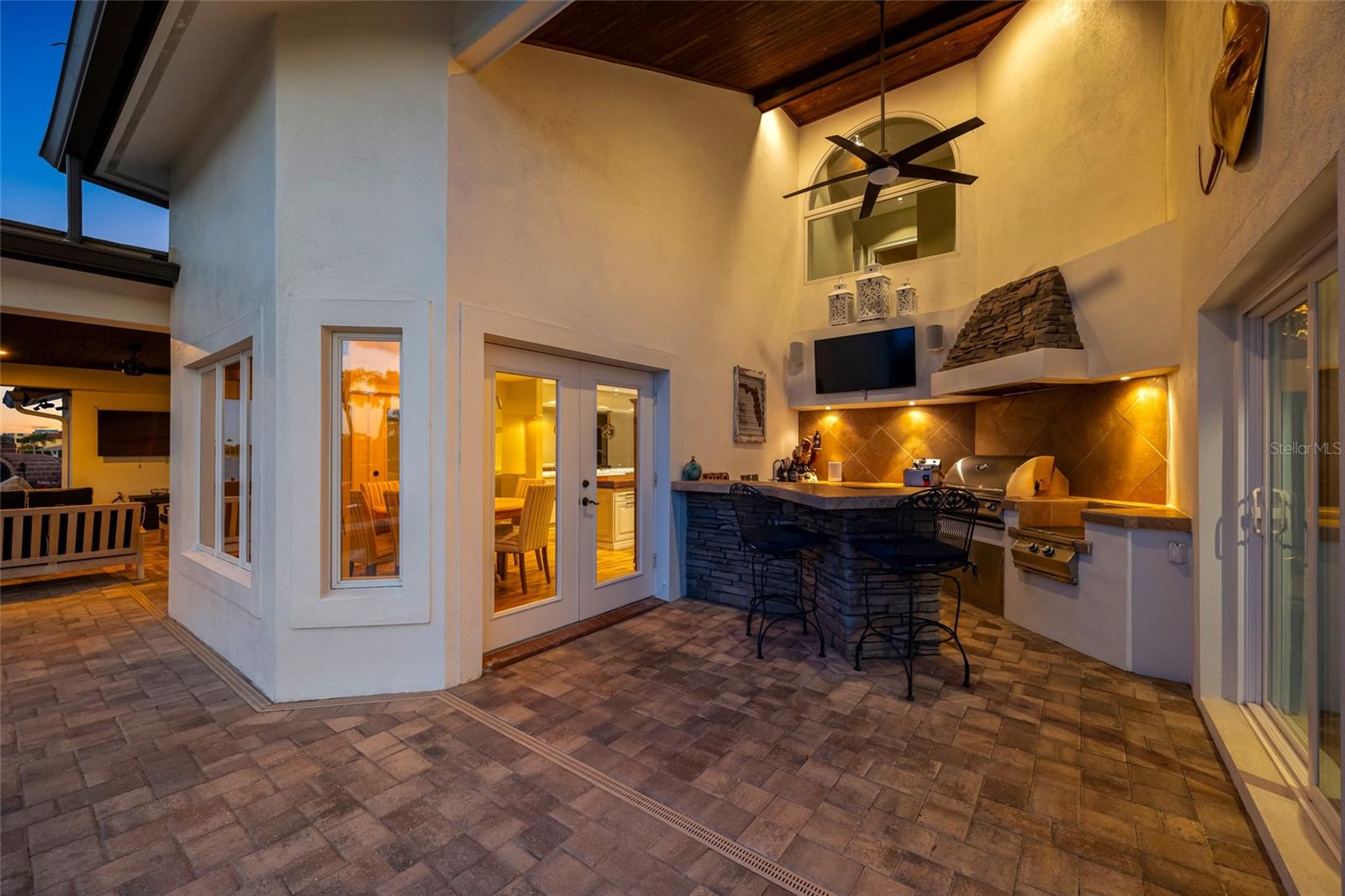 4803 LONGWATER WAY, TAMPA, FL, 33615