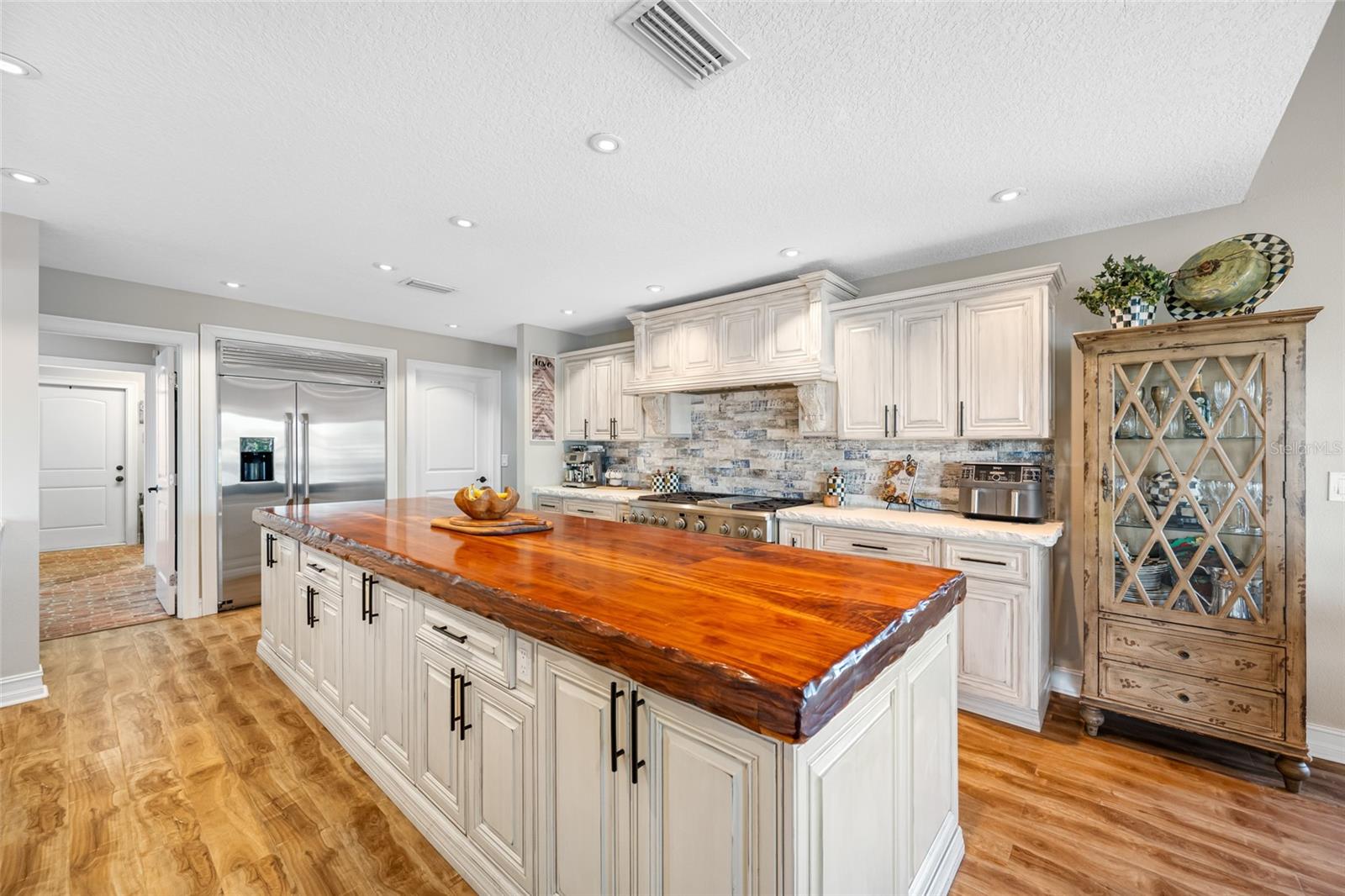 4803 LONGWATER WAY, TAMPA, FL, 33615