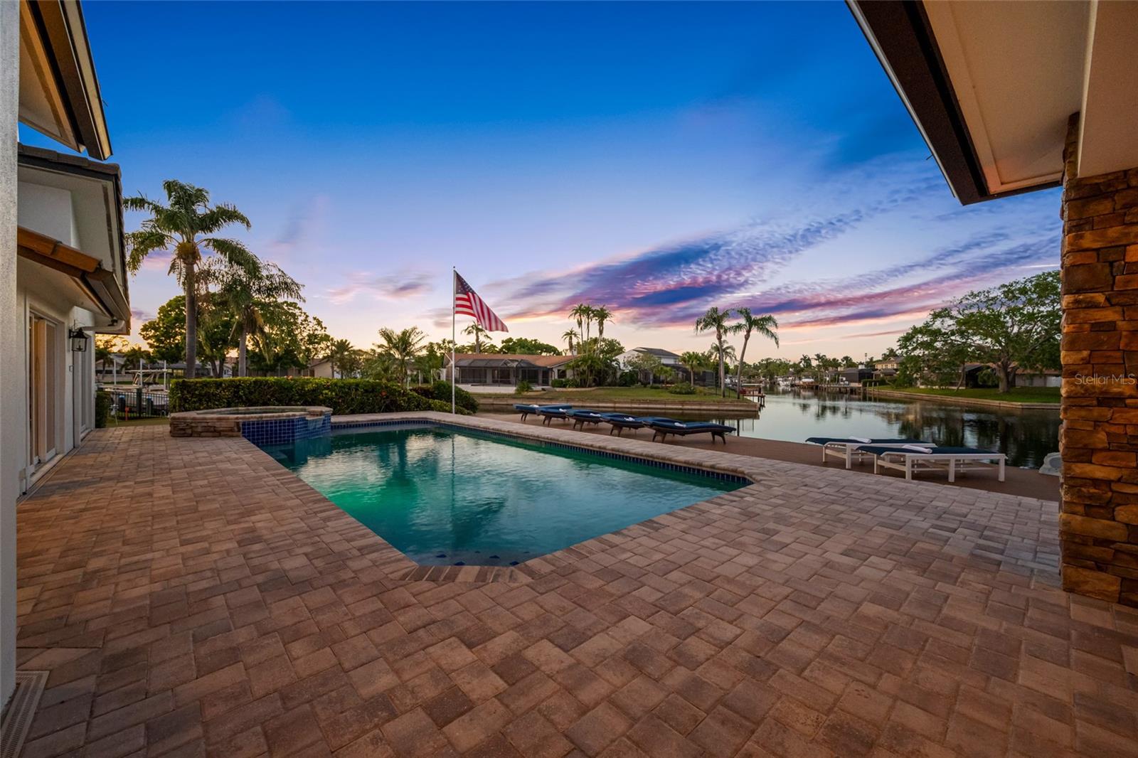 4803 LONGWATER WAY, TAMPA, FL, 33615