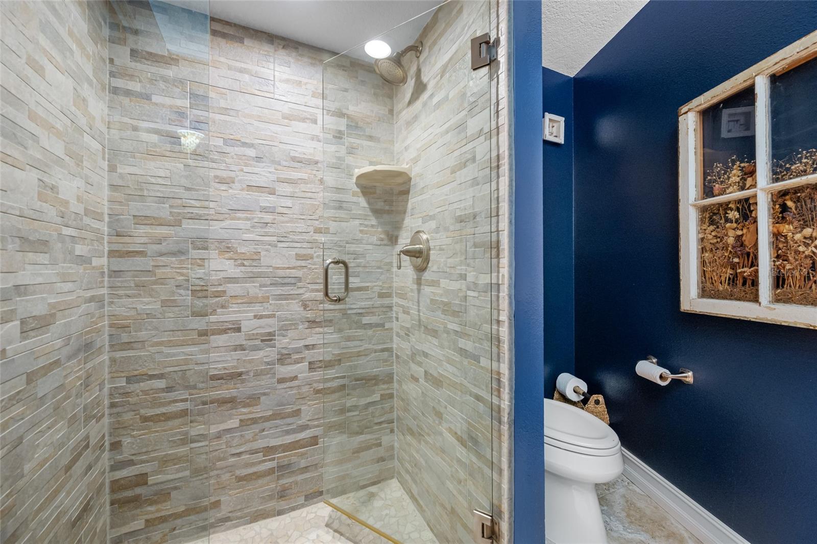 4803 LONGWATER WAY, TAMPA, FL, 33615
