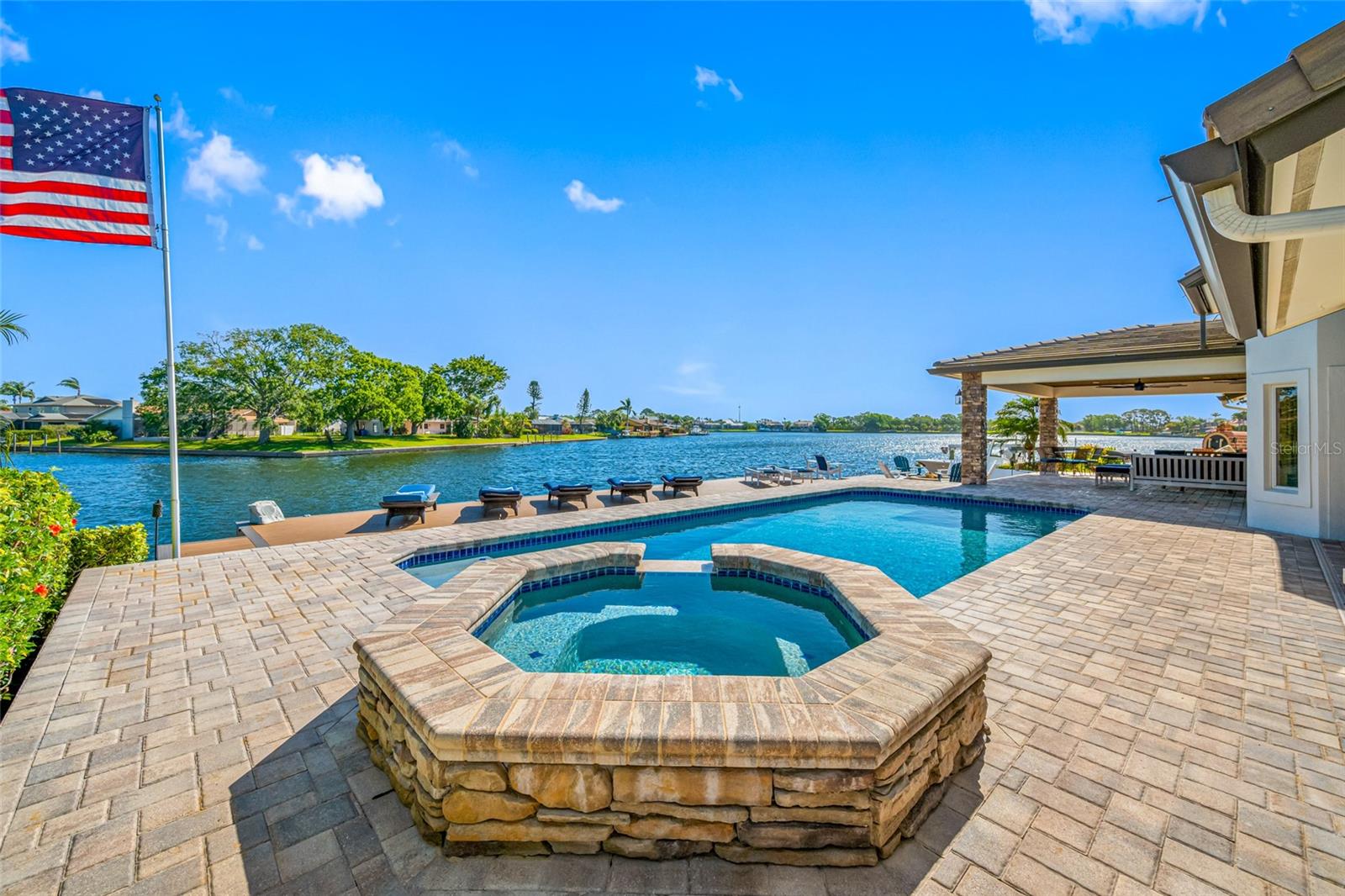 4803 LONGWATER WAY, TAMPA, FL, 33615