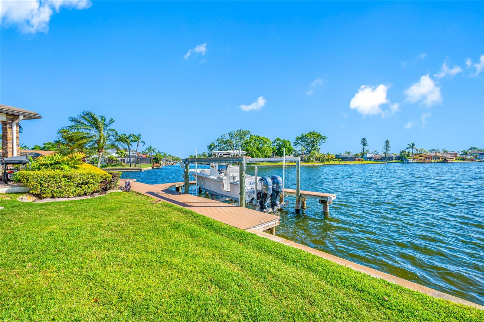 4803 LONGWATER WAY, TAMPA, FL, 33615