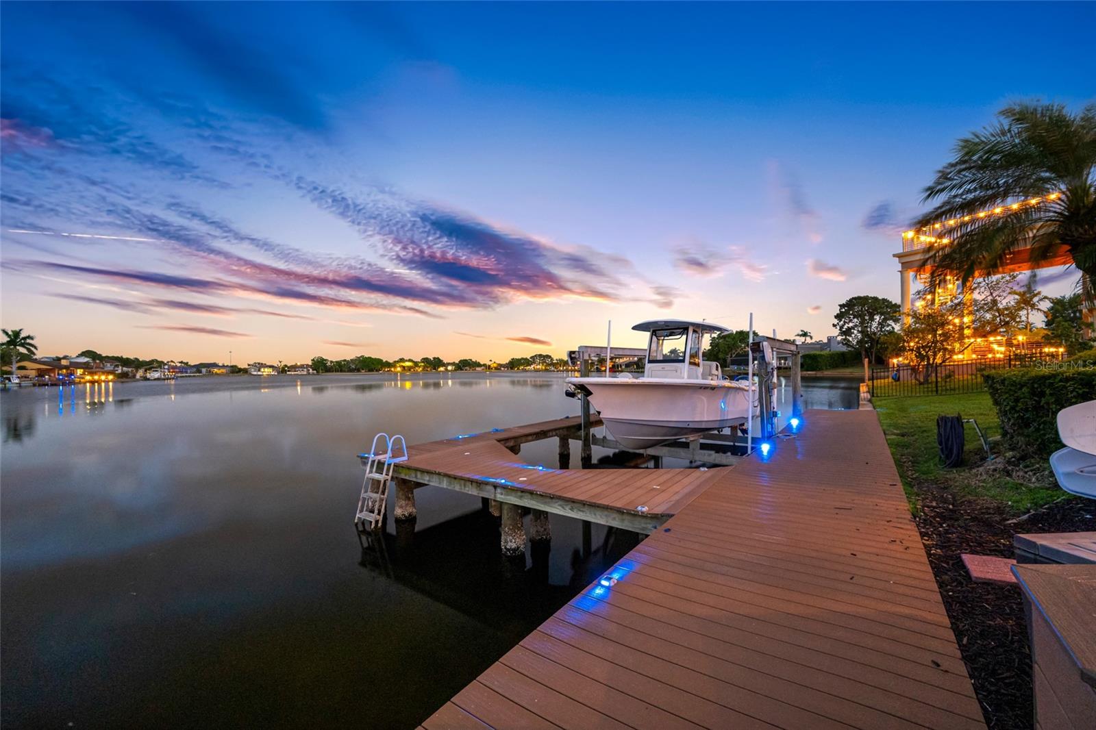 4803 LONGWATER WAY, TAMPA, FL, 33615