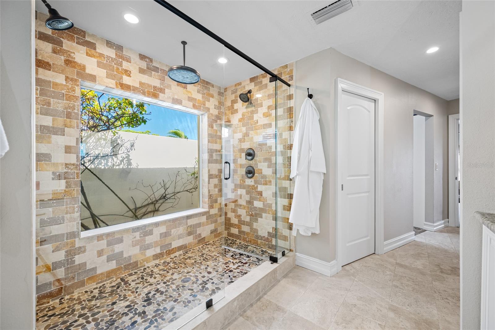 4803 LONGWATER WAY, TAMPA, FL, 33615