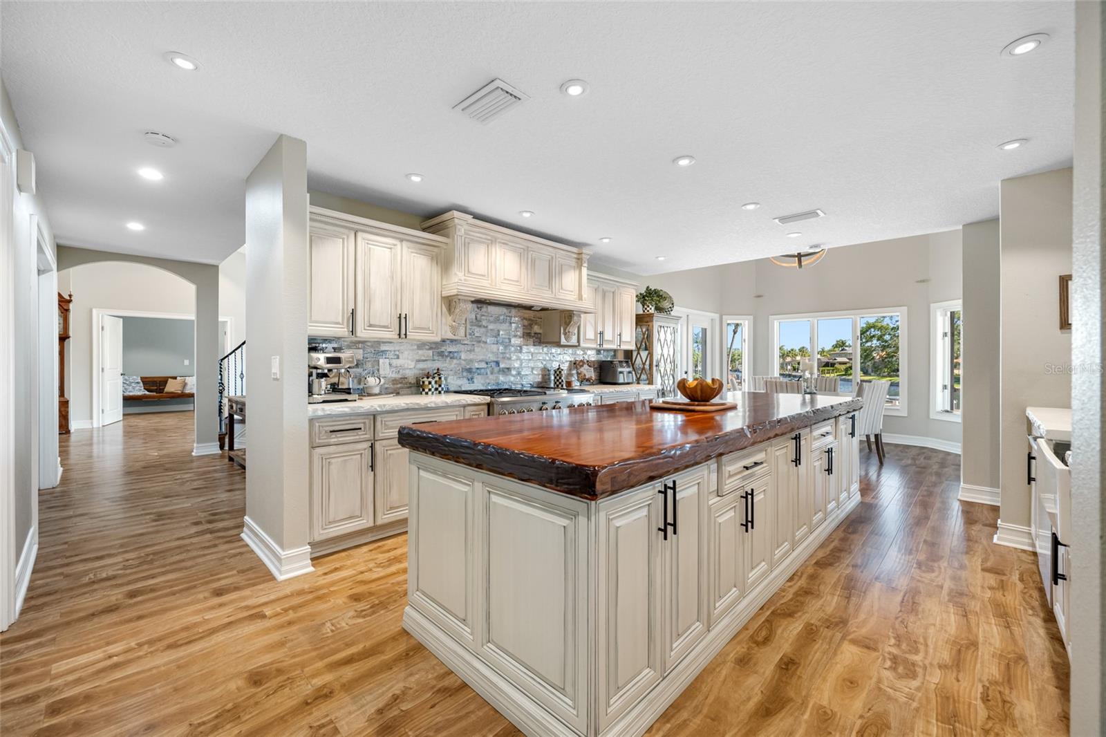 4803 LONGWATER WAY, TAMPA, FL, 33615