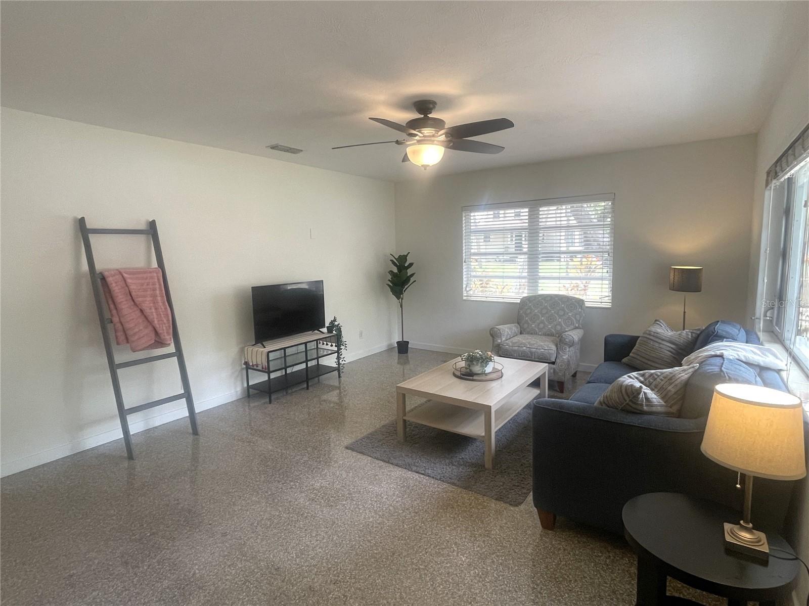 7211 N OLA AVE, TAMPA, FL, 33604