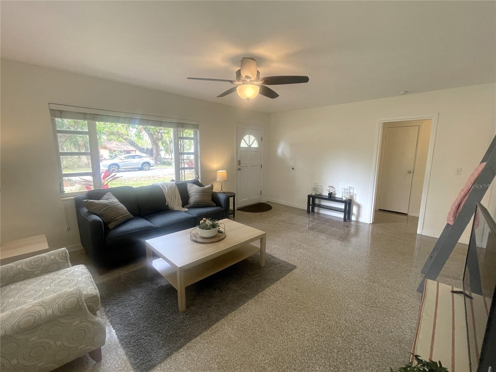 7211 N OLA AVE, TAMPA, FL, 33604