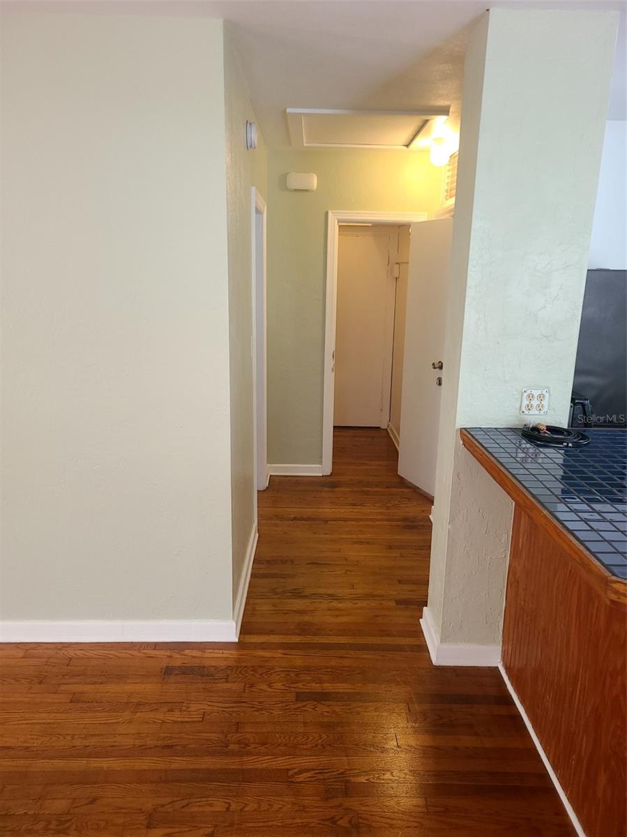 548 3RD ST N, ST PETERSBURG, FL, 33701