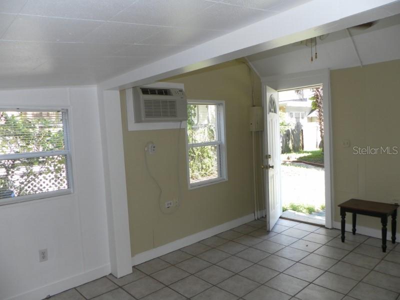 548 3RD ST N, ST PETERSBURG, FL, 33701
