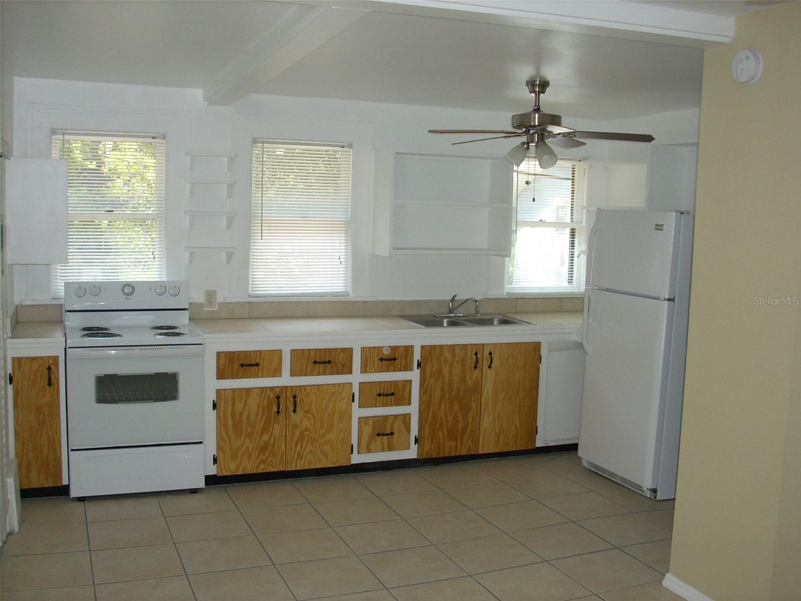 548 3RD ST N, ST PETERSBURG, FL, 33701