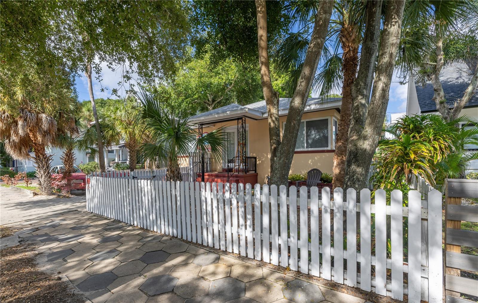 548 3RD ST N, ST PETERSBURG, FL, 33701