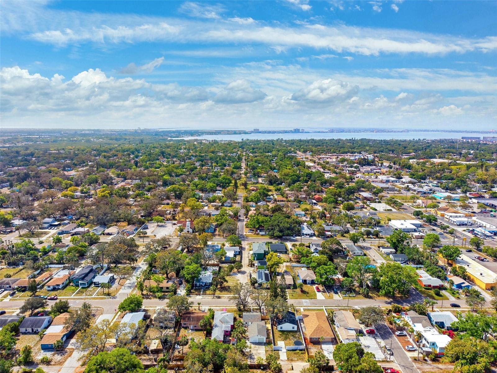 909 PLAZA ST, CLEARWATER, FL, 33755