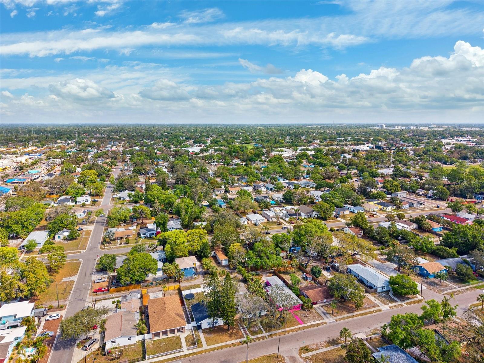 909 PLAZA ST, CLEARWATER, FL, 33755
