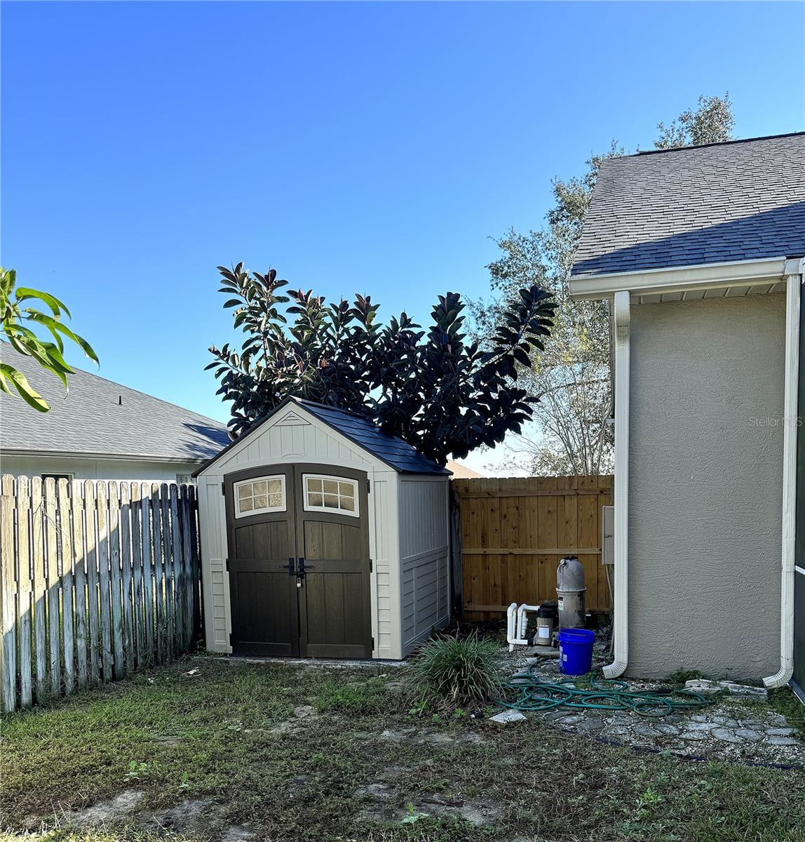 6047 CHARLOMA DR, LAKELAND, FL, 33812