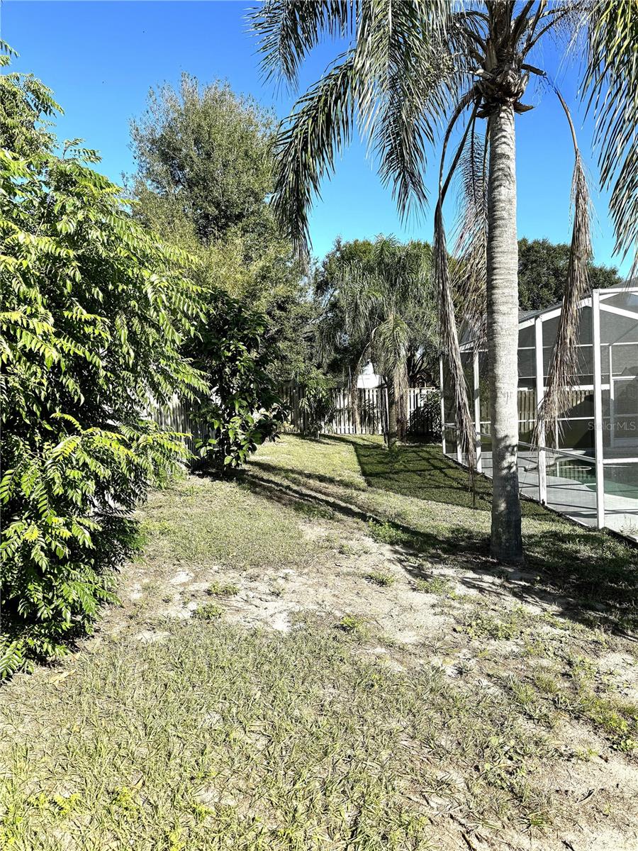 6047 CHARLOMA DR, LAKELAND, FL, 33812