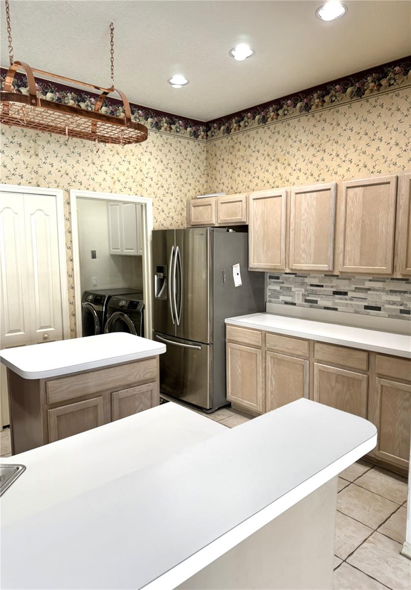 6047 CHARLOMA DR, LAKELAND, FL, 33812