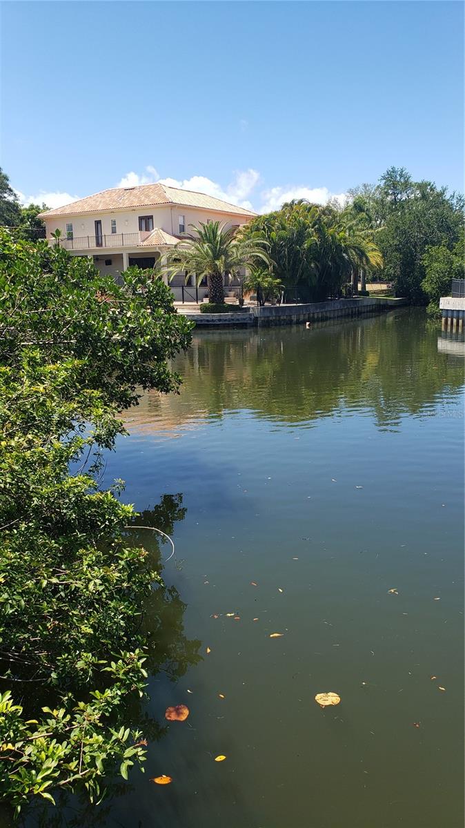 2107 S WEST SHORE BLVD, TAMPA, FL, 33629