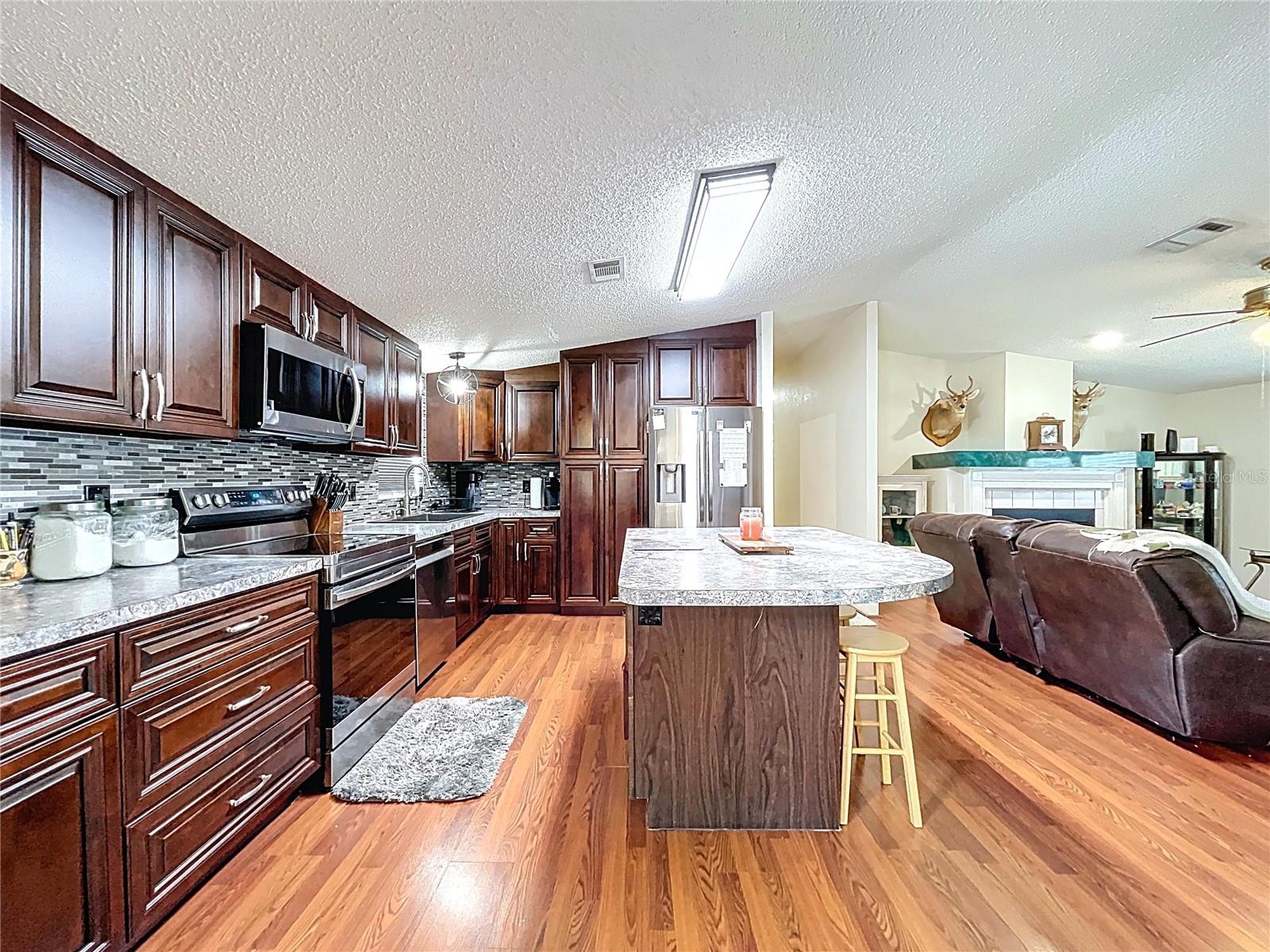 6825 DOVE MEADOW TRL, LAKELAND, FL, 33810