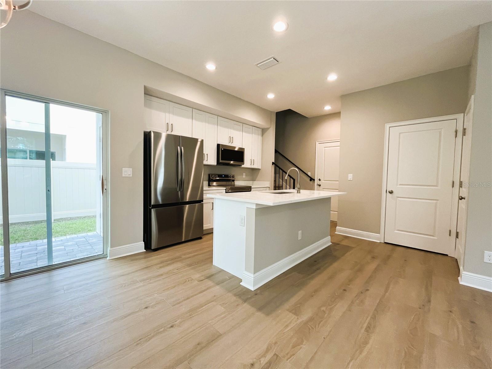 2250 S BUMBY AVE #210, ORLANDO, FL, 32806