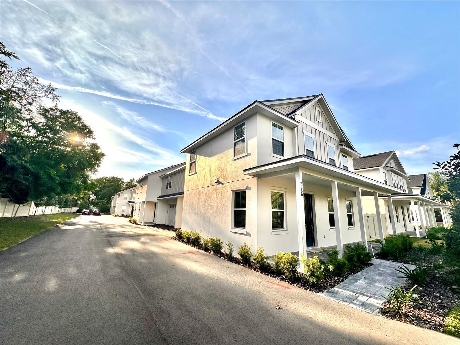 2250 S BUMBY AVE #210, ORLANDO, FL, 32806