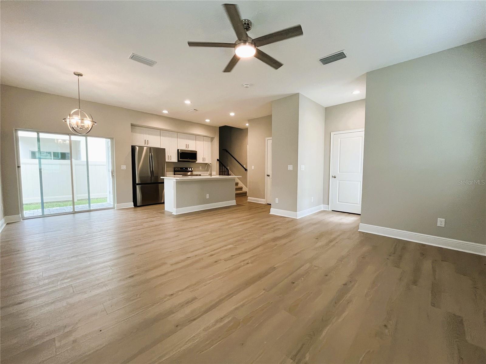 2250 S BUMBY AVE #210, ORLANDO, FL, 32806