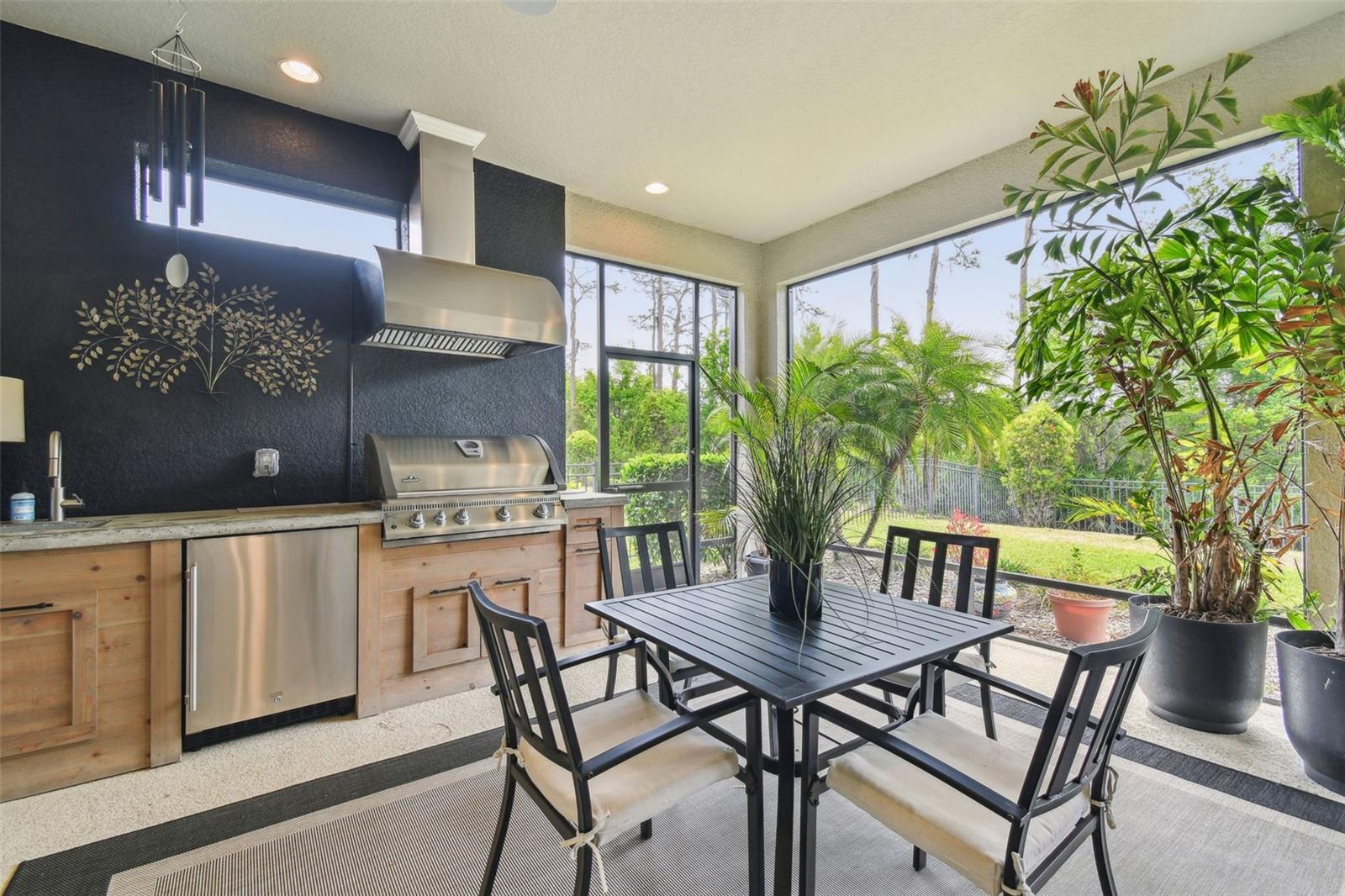8725 SORANO VILLA DR, TAMPA, FL, 33647