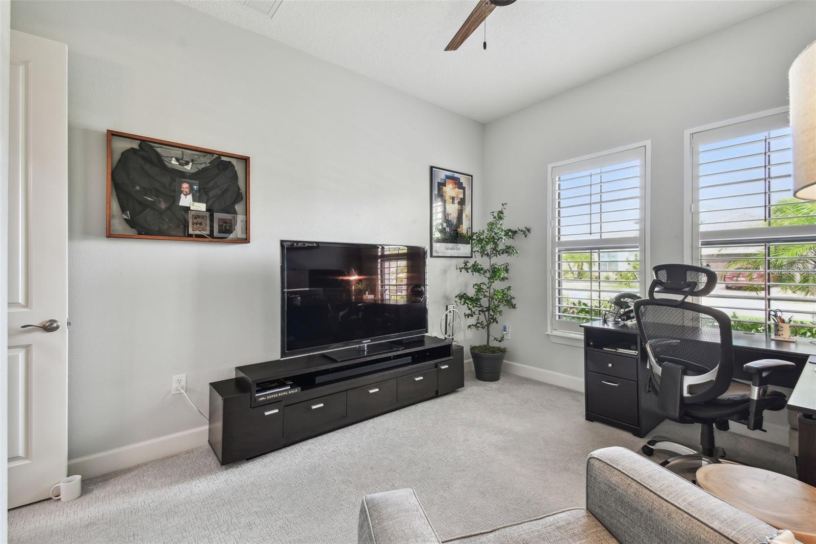 8725 SORANO VILLA DR, TAMPA, FL, 33647