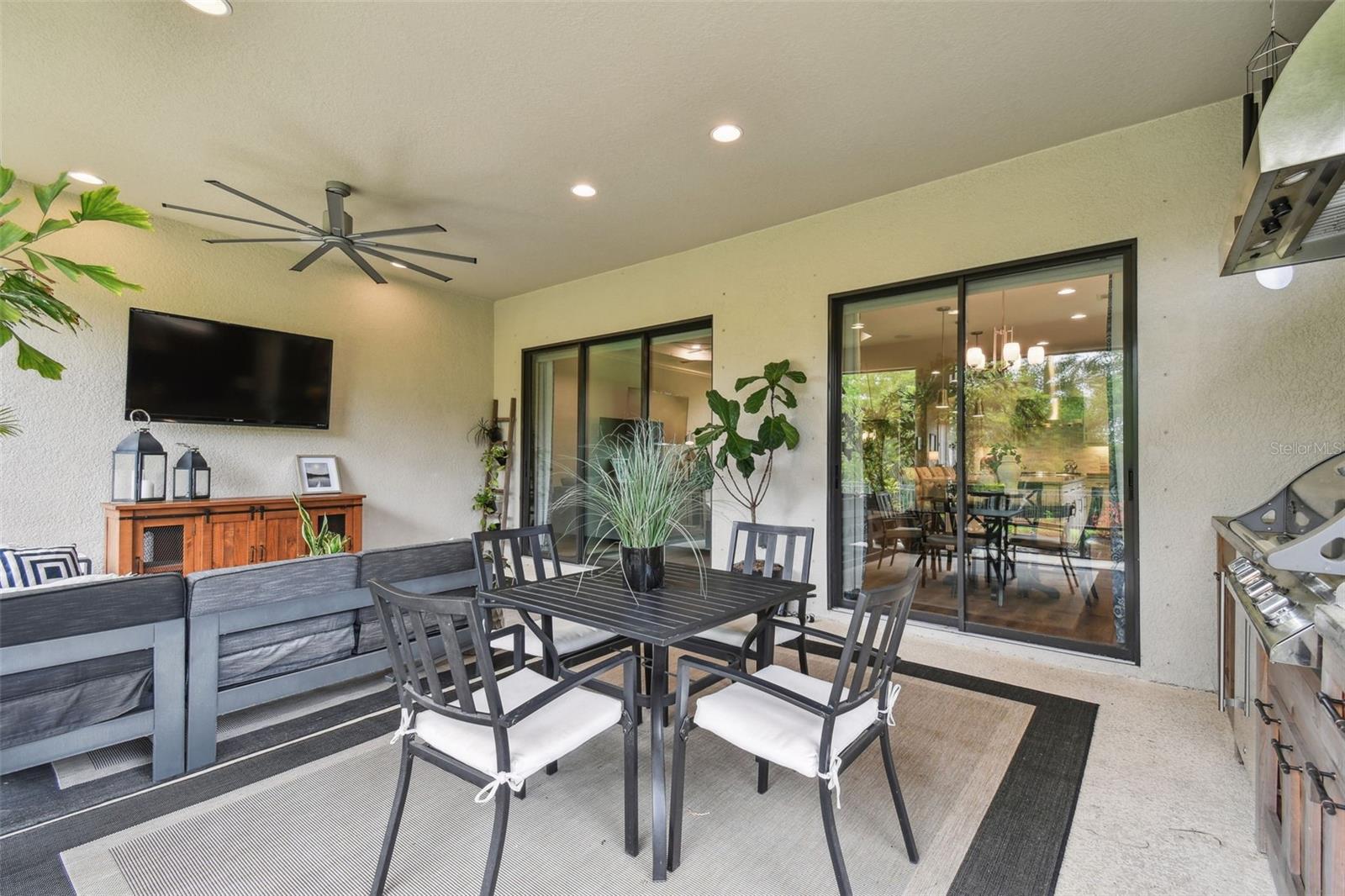 8725 SORANO VILLA DR, TAMPA, FL, 33647